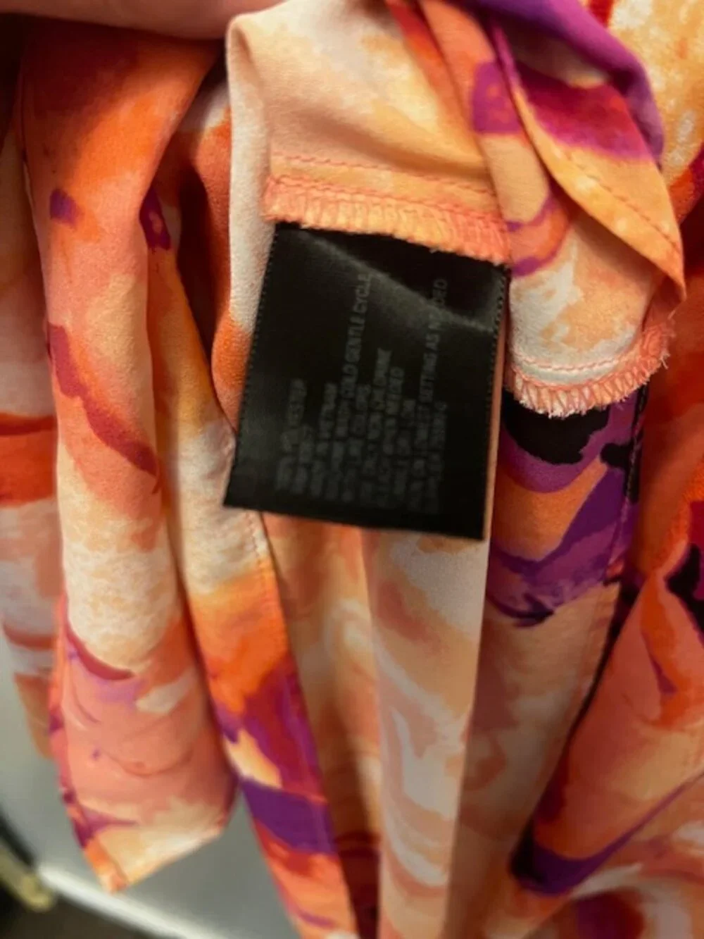 Women's Worthington Sleeveless Blouse, Multi Color, Size XL, Flowy, Ex Cond! - Picture 4 of 4